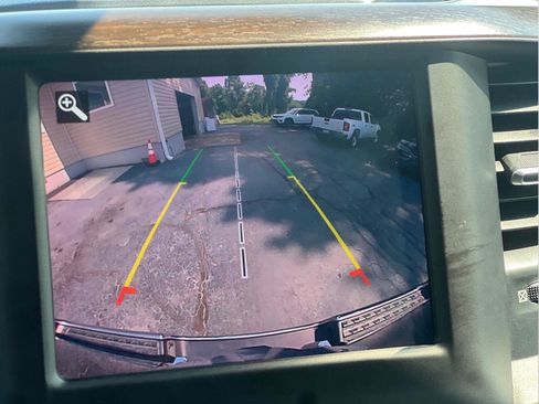 Used 2021 RAM 1500 Laramie RWD image 4