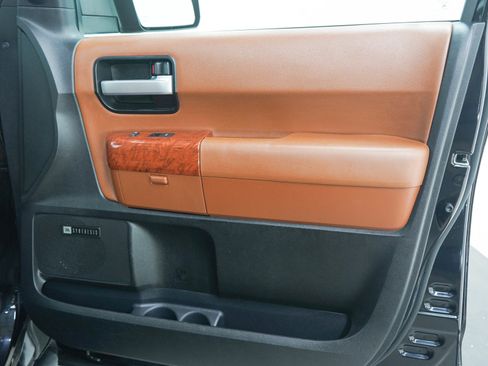 Used 2019 Toyota Sequoia Platinum AWD/4WD image 13