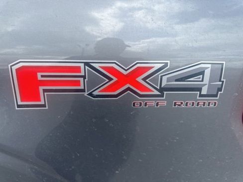 Used 2022 Ford F150 Lariat image 15