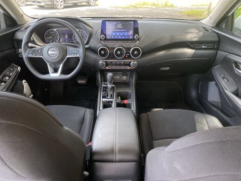 Used 2024 Nissan Sentra SV FWD image 13