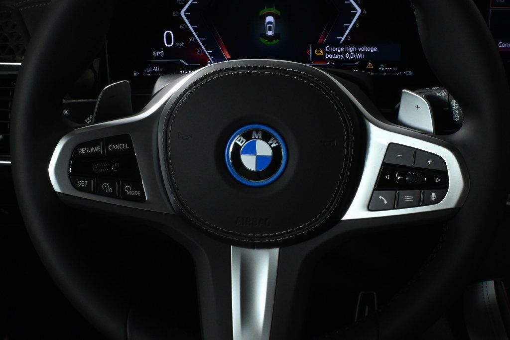 Used 2026 BMW X5 xDrive50e w/ M Sport Package AWD/4WD image 20