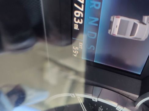 Used 2017 Toyota Tundra SR5 image 31