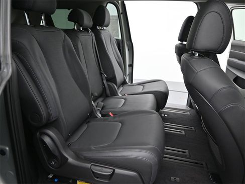 New 2026 Kia Carnival SX Prestige image 20