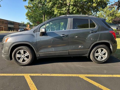 Used 2016 Chevrolet Trax LT w/ LT Convenience Package image 10