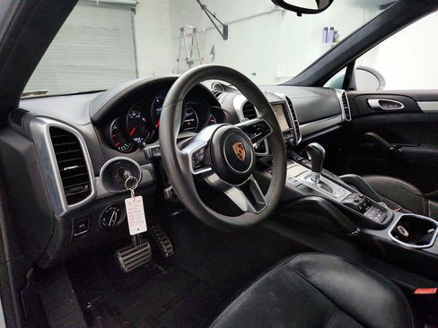 Used 2016 Porsche Cayenne GTS AWD/4WD image 13