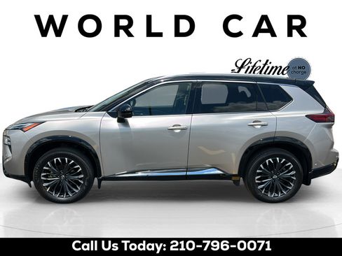 Used 2025 Nissan Rogue Platinum FWD image 4