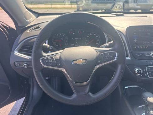 Used 2024 Chevrolet Malibu LT image 12