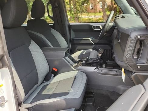 New 2025 Ford Bronco 4-Door AWD/4WD image 13