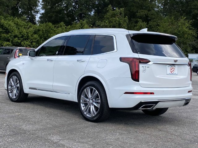 Used 2024 Cadillac XT6 Premium Luxury w/ Platinum Package FWD image 5