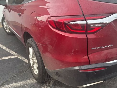 Used 2020 Buick Enclave Essence FWD image 13