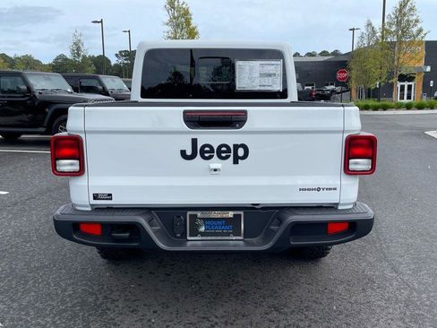 New 2025 Jeep Gladiator High Tide image 33