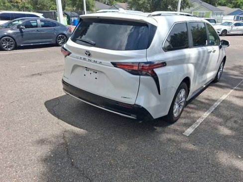 Used 2026 Toyota Sienna Limited AWD/4WD image 7