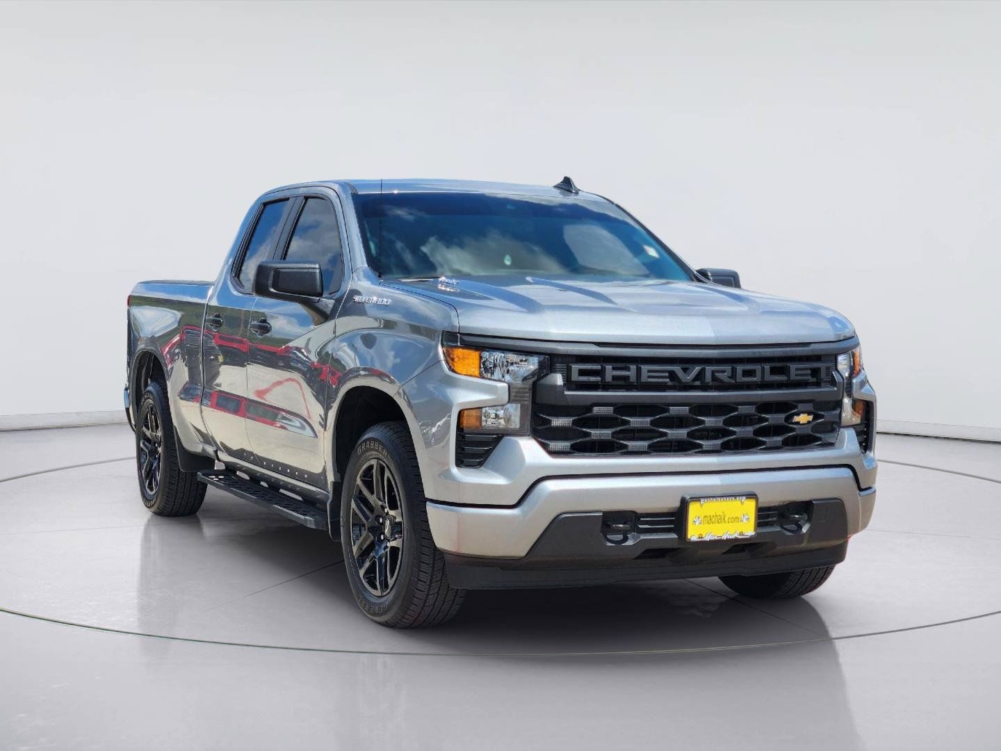 Certified 2026 Chevrolet Silverado 1500 Custom RWD image 3