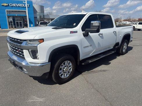 Used 2022 Chevrolet Silverado 2500 LTZ w/ LTZ Convenience Package image 3