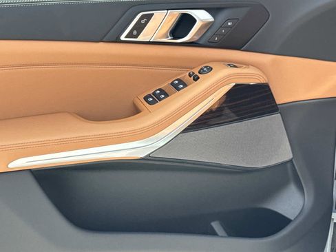 New 2026 BMW X5 xDrive40i w/ M Sport Package AWD/4WD image 27