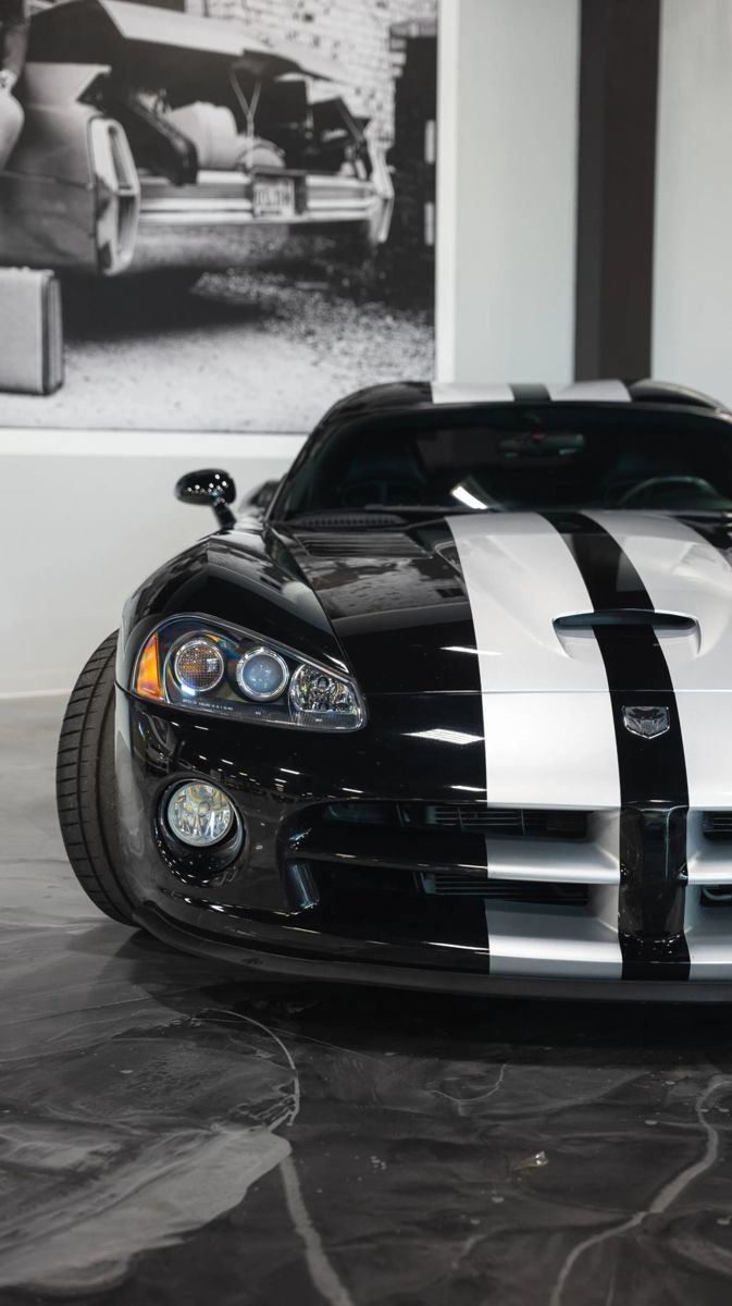 Used 2006 Dodge Viper SRT-10 RWD image 9