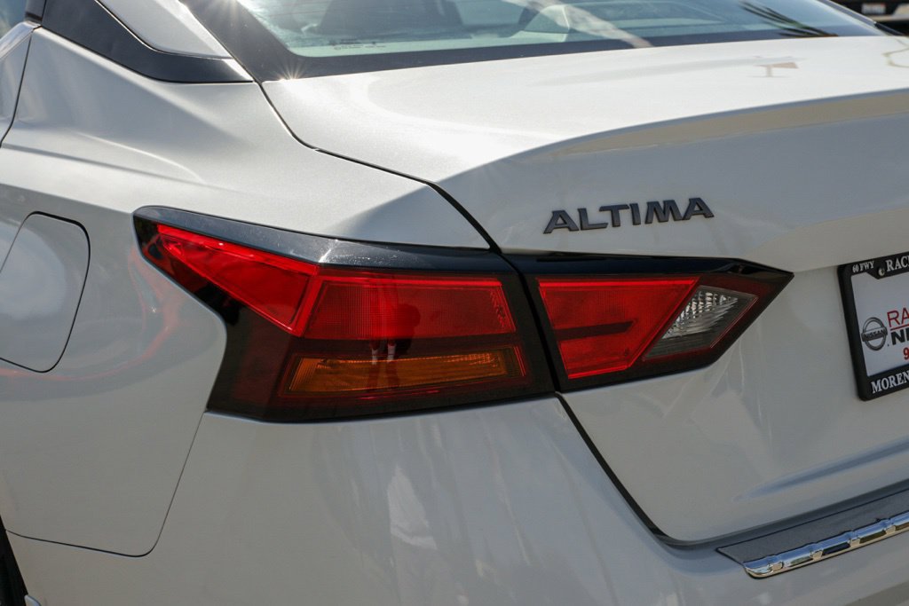 Used 2023 Nissan Altima 2.5 SV FWD image 45