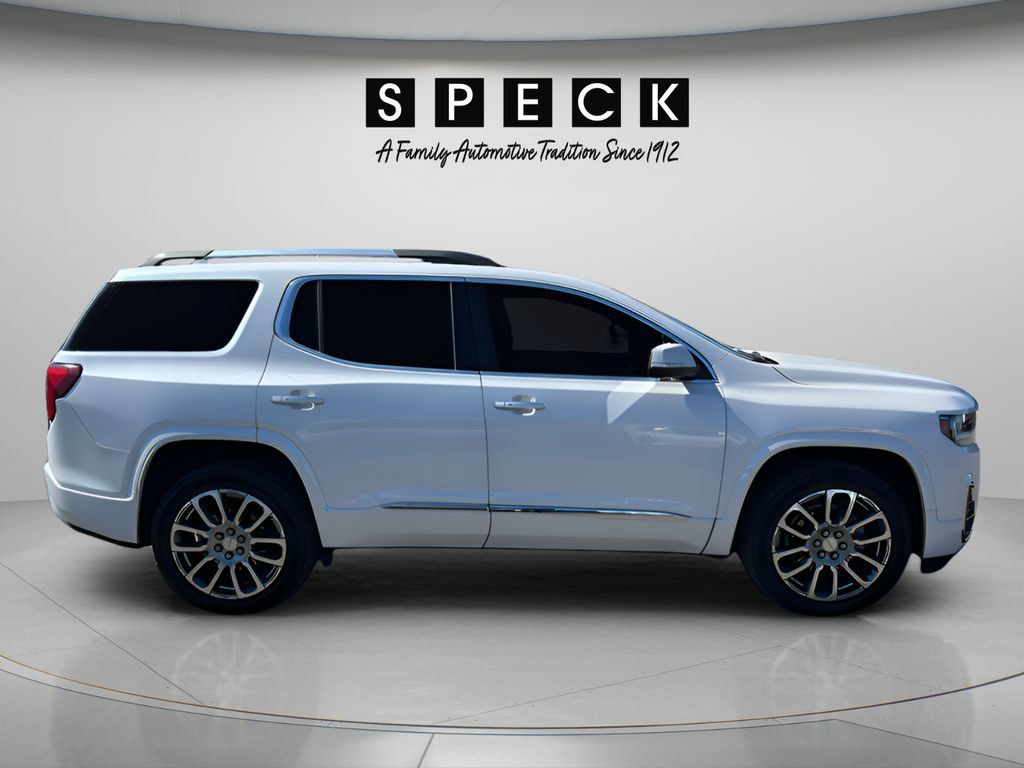 Used 2023 GMC Acadia Denali w/ Denali Technology Package AWD/4WD image 4