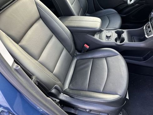 Certified 2024 GMC Terrain SLT FWD image 26