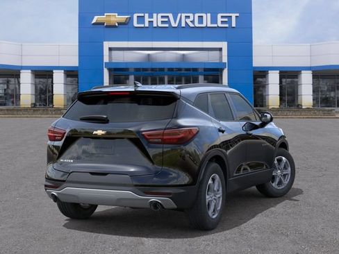 New 2026 Chevrolet Blazer LT w/ Convenience Package FWD image 4
