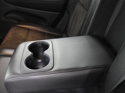 Used 2020 Jeep Grand Cherokee Altitude AWD/4WD image 36