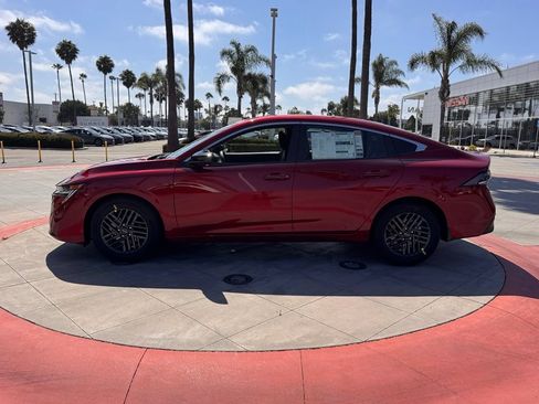 New 2026 Nissan Sentra SV FWD image 5