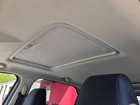 Used 2018 Ford EcoSport SE FWD image 21