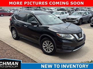 Used 2018 Nissan Rogue SV FWD video 2