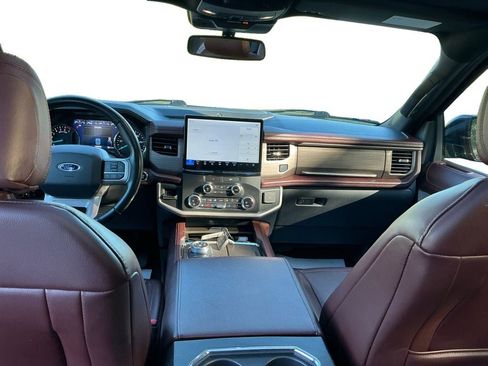 Used 2022 Ford Expedition Limited AWD/4WD image 10