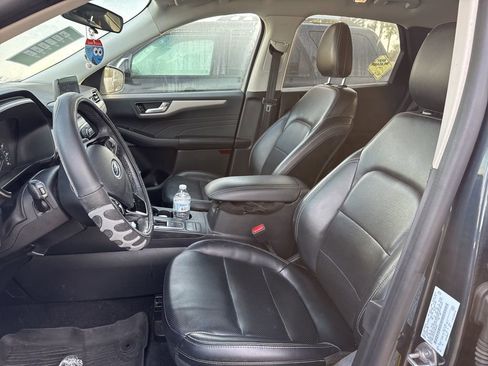 Used 2022 Ford Escape SEL image 8