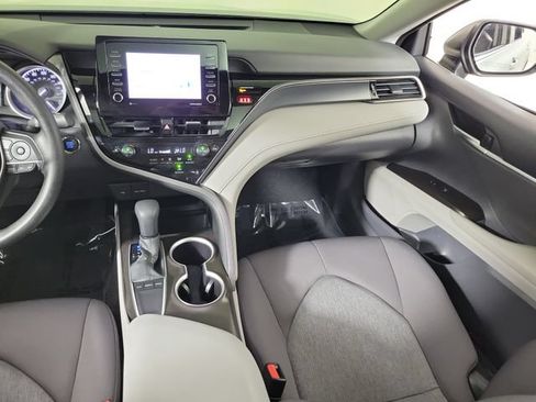 Used 2024 Toyota Camry LE w/ Convenience Package FWD image 17