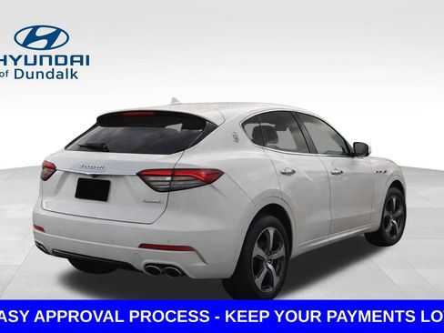 Used 2021 Maserati Levante image 3