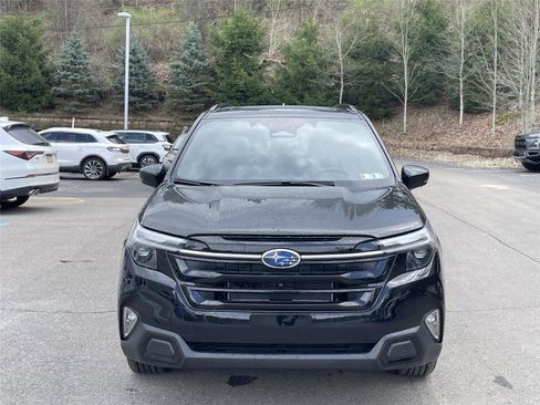 Used 2025 Subaru Forester Touring image 8