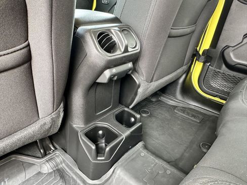 Used 2022 Jeep Wrangler Unlimited Sport image 24