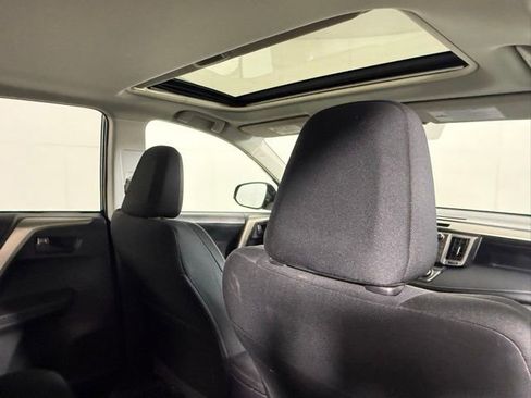 Used 2013 Toyota RAV4 XLE FWD image 30