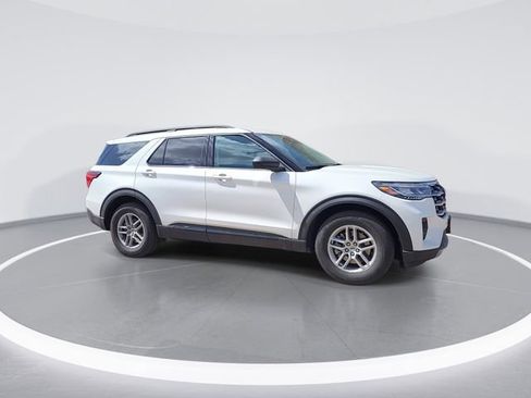 New 2026 Ford Explorer Active w/ Active Comfort Package RWD image 9