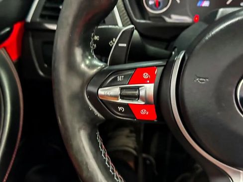Used 2016 BMW M4 Convertible RWD image 23