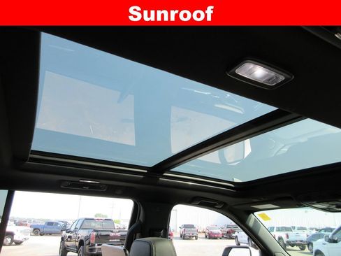 Certified 2023 GMC Yukon Denali w/ Denali Reserve Package AWD/4WD image 18