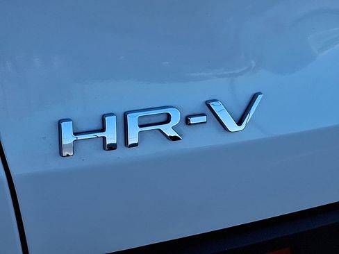 Used 2024 Honda HR-V LX image 30