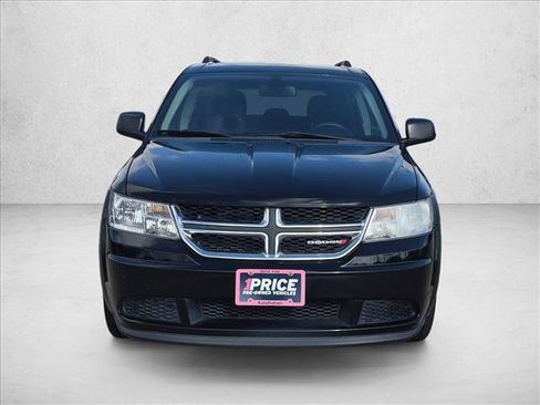 Used 2019 Dodge Journey SE FWD image 2
