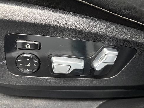 Used 2020 BMW X6 M50i image 39