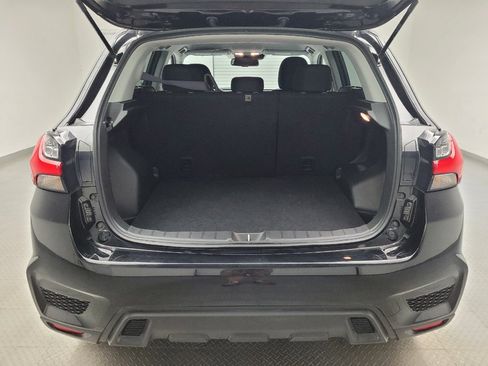 Used 2025 Mitsubishi Outlander Sport ES AWD/4WD image 29
