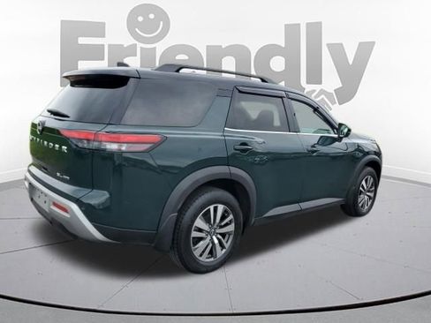 Used 2022 Nissan Pathfinder SL AWD/4WD image 5