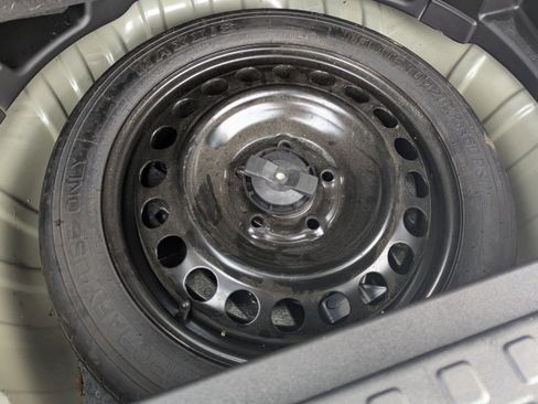 Used 2023 Chevrolet Equinox RS image 8