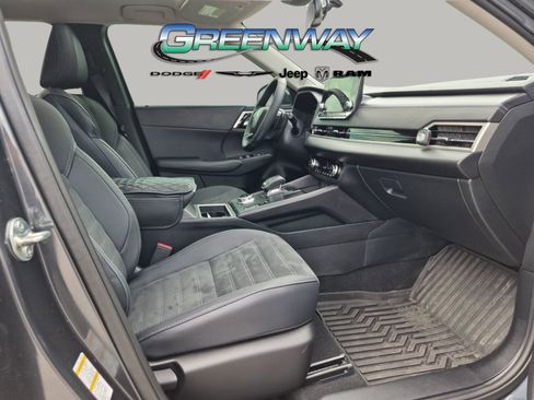 Used 2024 Mitsubishi Outlander SE AWD/4WD image 8