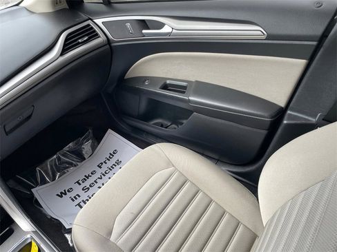 Used 2018 Ford Fusion S image 13