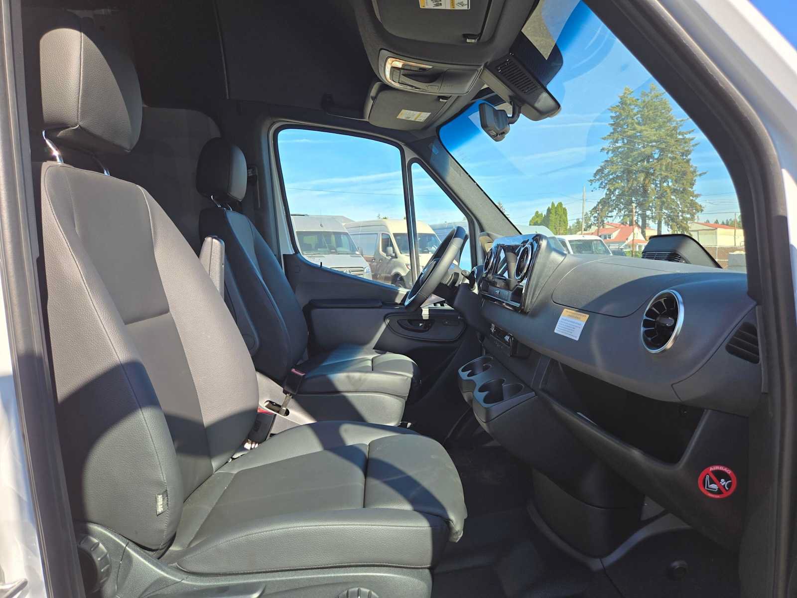 Used 2026 Mercedes-Benz Sprinter 2500 image 11