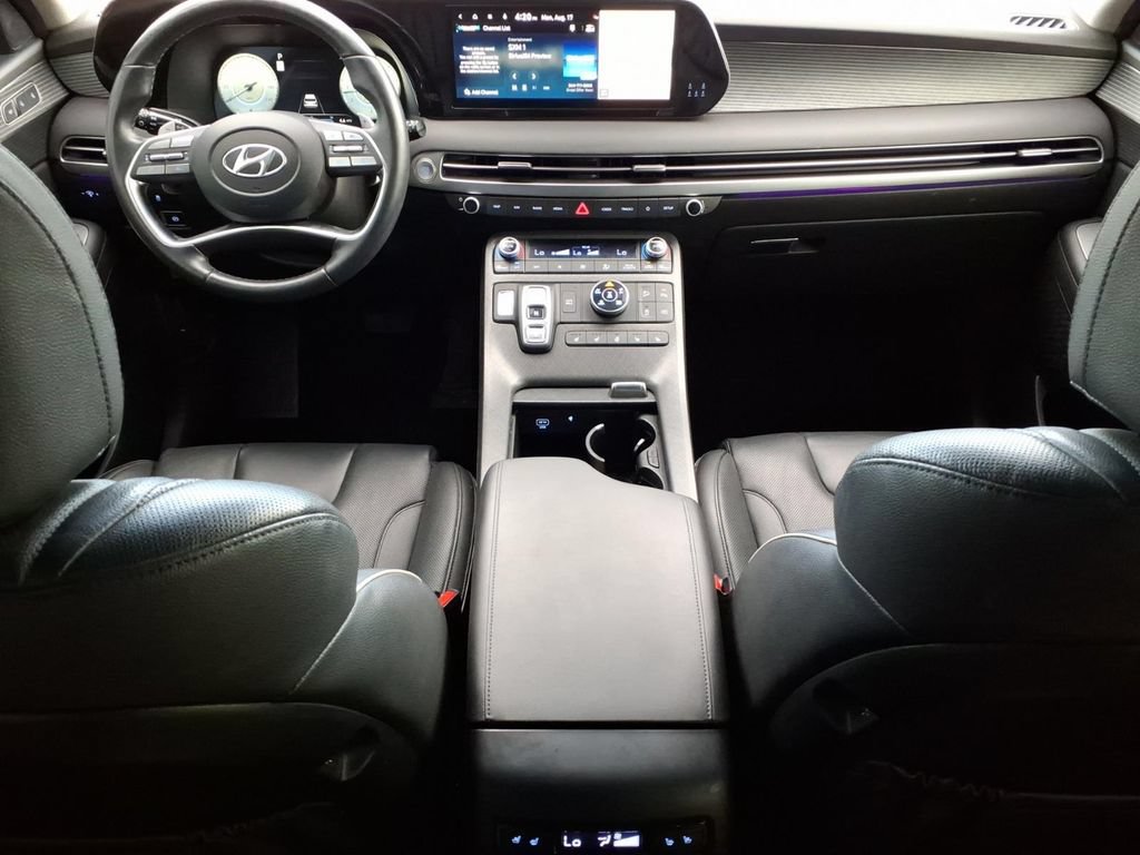 Used 2024 Hyundai Palisade Limited AWD/4WD image 10