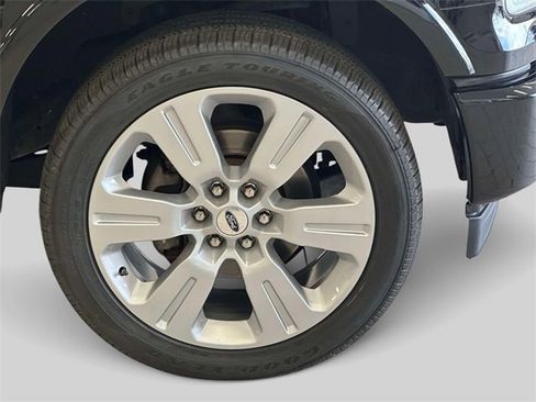 Used 2017 Ford F150 Limited w/ Trailer Tow Package image 10