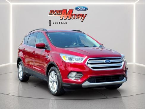 Used 2018 Ford Escape SEL FWD image 3